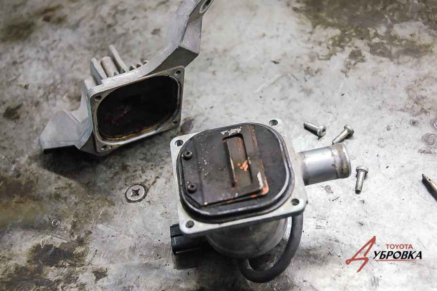 Фото 16 — Обслуживание системы впуска воздуха Toyota Corolla