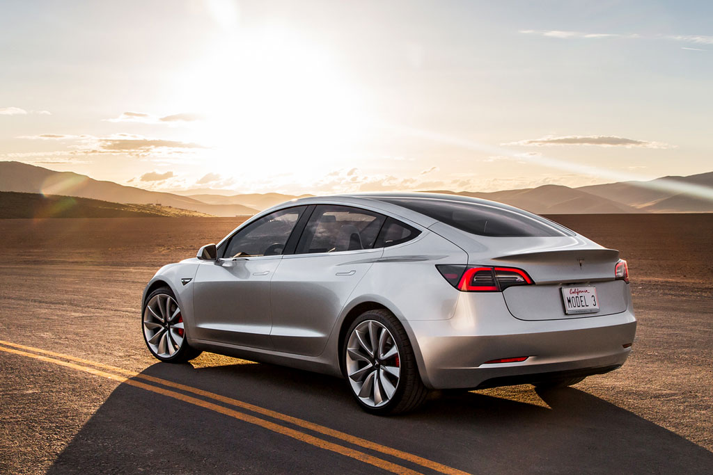 Фото 239 — Tesla Model 3: комплектации и цены в России